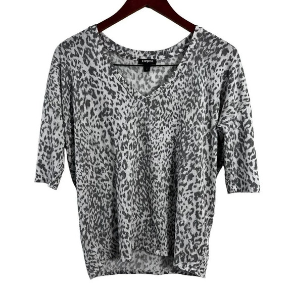 Express White Gray Cheetah Print Knit Blouse Womens XS Oversized Relaxed Fit Top - Picture 1 of 5